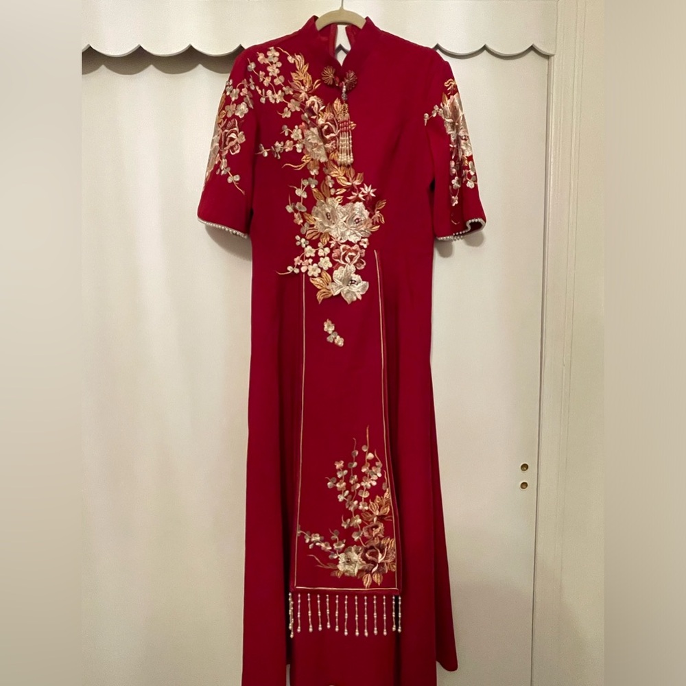 Red traditional tea ceremony dress